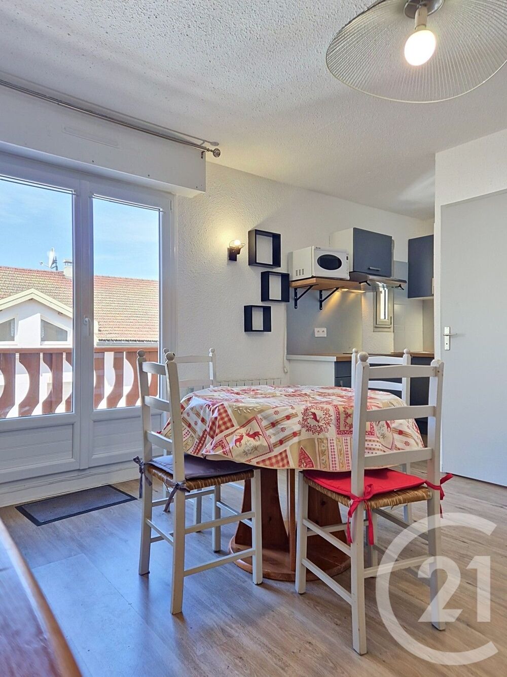 location Appartement - 2 pièce(s) - 37 m² Les Rousses (39220)