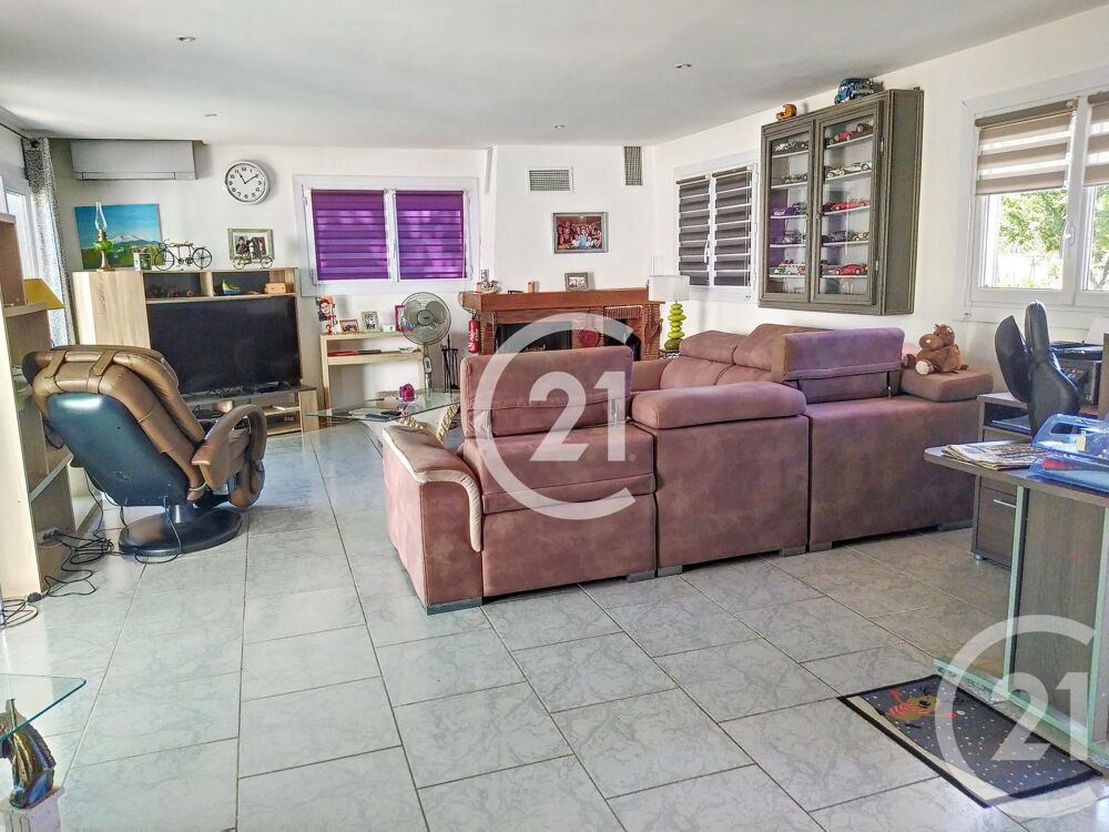vente Maison - 6 pièce(s) - 310 m² Ortaffa (66560)