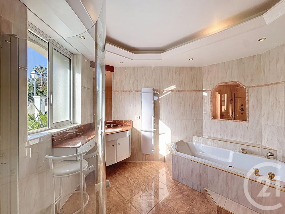 � vendre  Maison Antibes (06600)