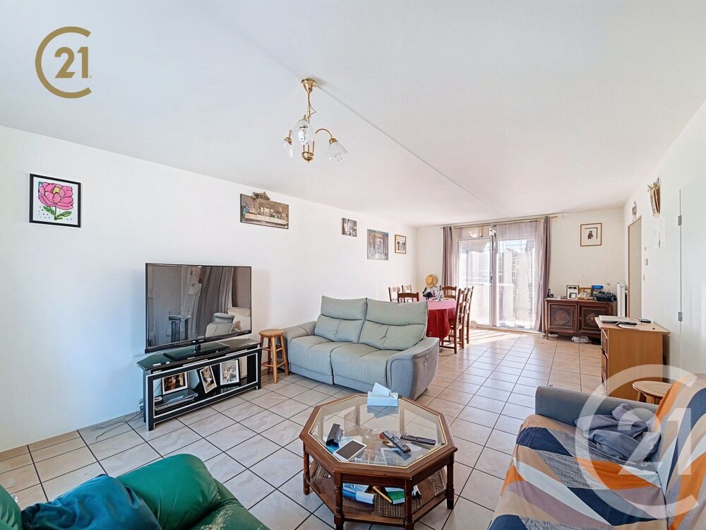 À vendre Charmante maison familiale avec jardin et gara....
