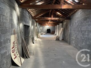 Immeuble à vendre 1587 m²