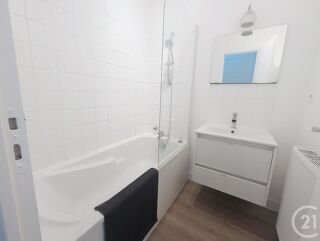  Appartement à louer 2 pièces 40 m²