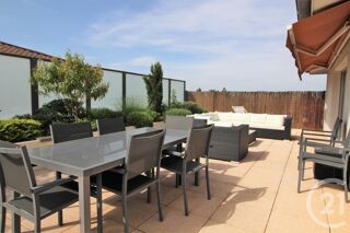  Appartement à louer 5 pièces 108 m²