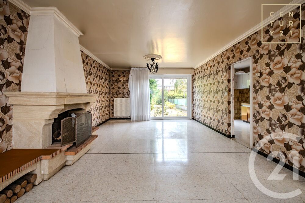 En bref : Maison de 92 m² à vendre à Maubeuge. Elle ....