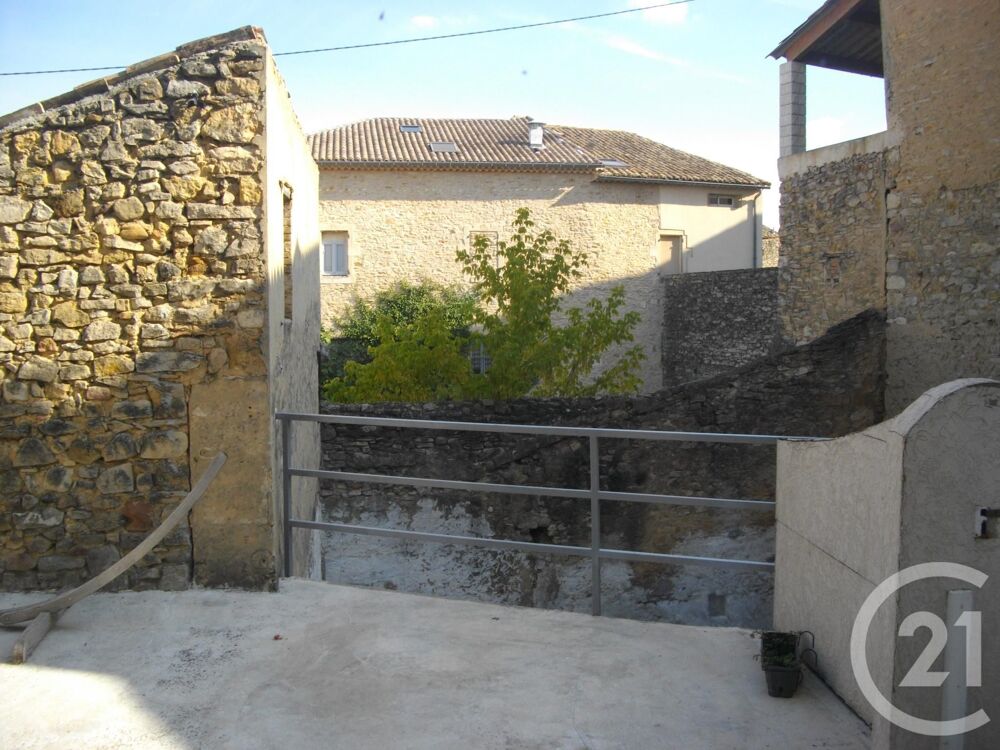 À louer appartement vide, de Type 2 - T2 / P2 de 48m². S....