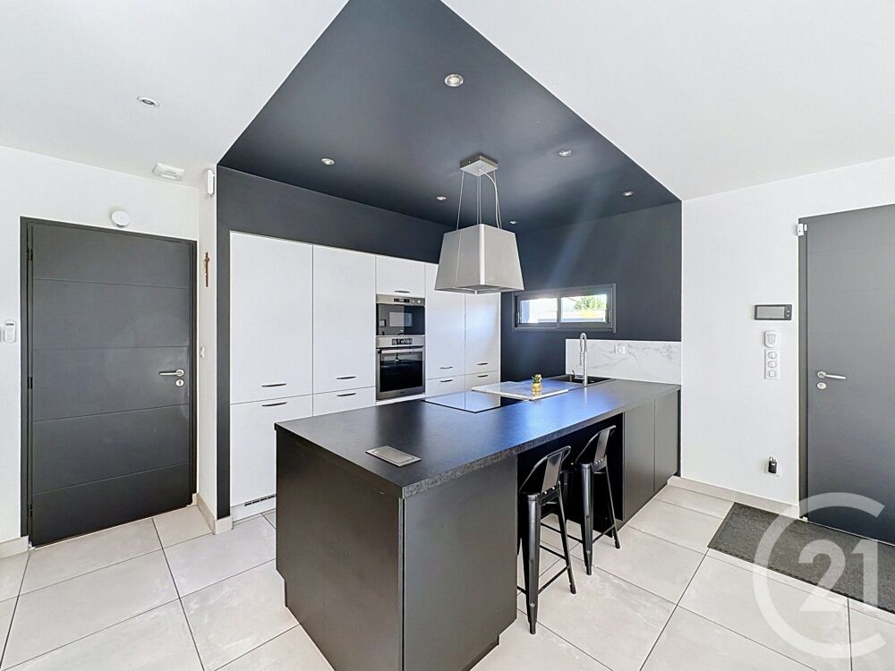 vente Maison - 5 pièce(s) - 141 m² Corbas (69960)