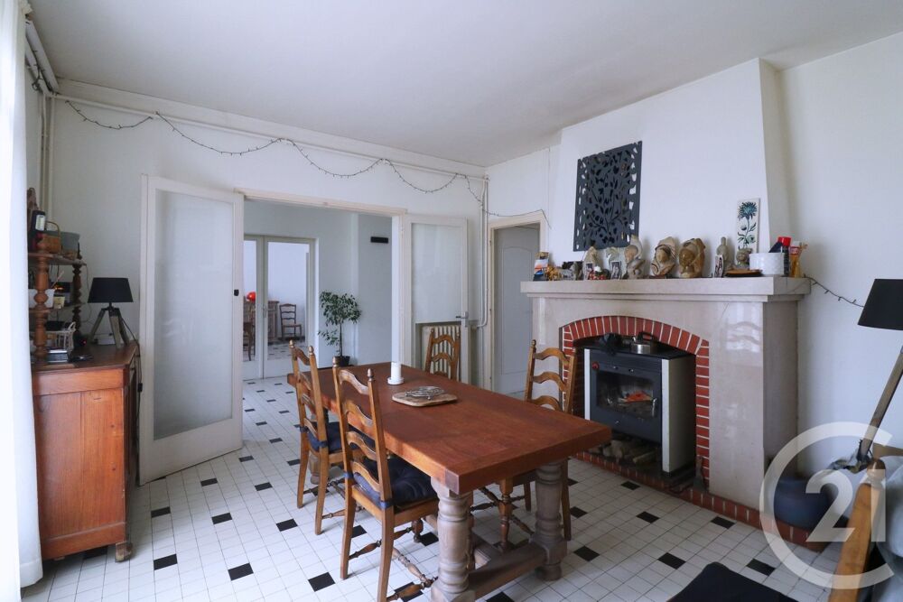 vente Maison - 9 pièce(s) - 275 m² Montpon-Ménestérol (24700)