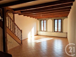  Appartement à louer 3 pièces 103 m²