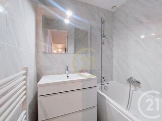  Appartement à louer 3 pièces 51 m²
