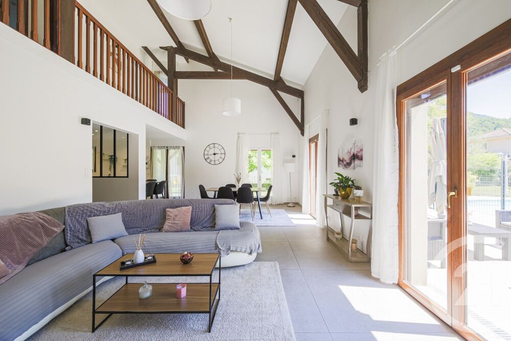 Maison 6 pièces 225 m² · à Vif · 225 m² · 649 500 €