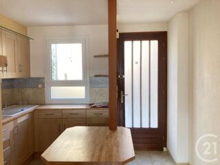  Maison à louer 3 pièces 90 m²