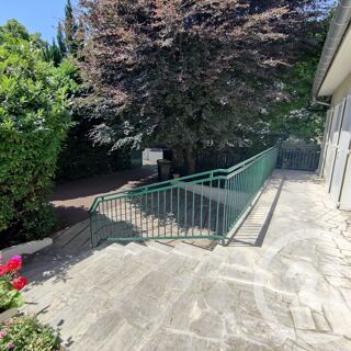  Maison � vendre 9 pi�ces 220 m�