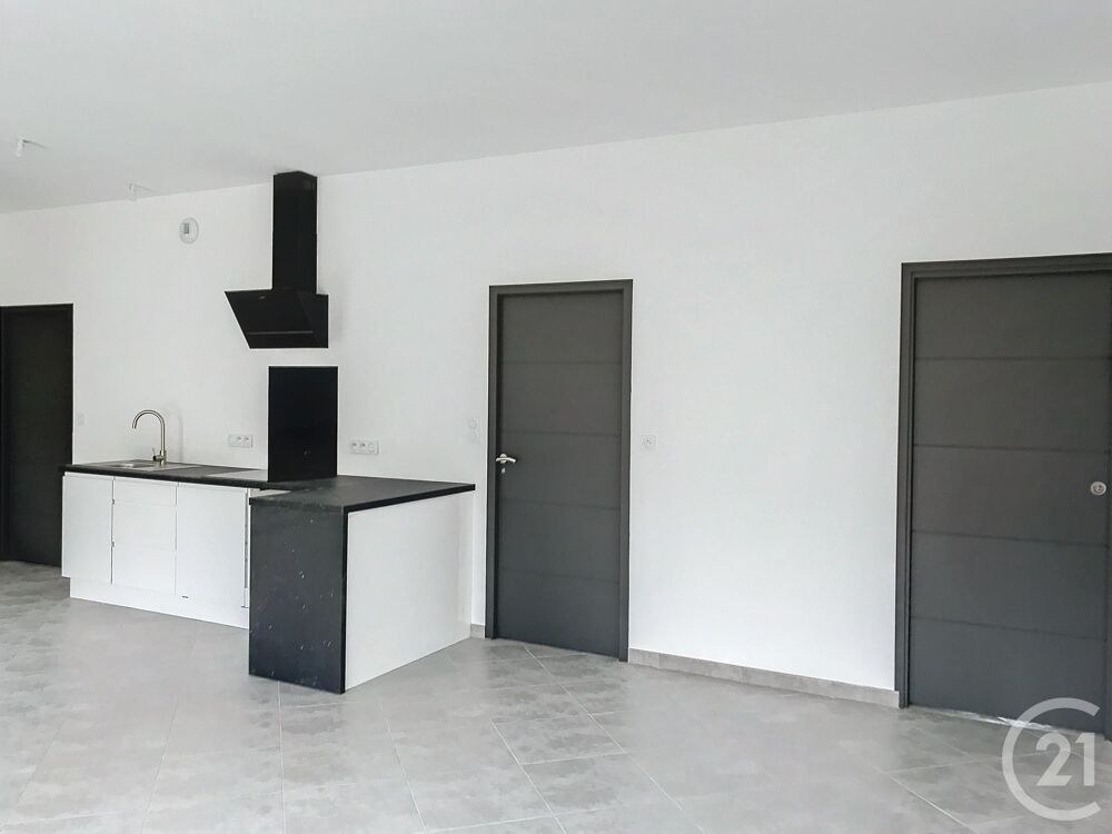 location Maison - 4 pièce(s) - 97 m² Sainte-Marie (35600)