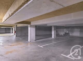  Parking / Garage à vendre 25 m²