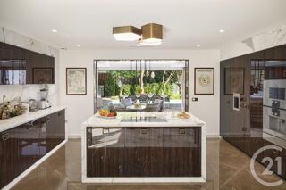  Maison  vendre 6 pices 392 m