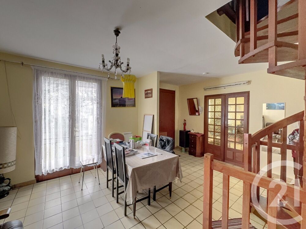 Blanc-Mesnil - Une grande maison familiale à deux pas de....