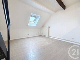  Appartement à louer 2 pièces 33 m²