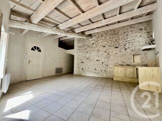  Appartement à louer 4 pièces 63 m²