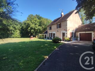  Maison  vendre 8 pices 235 m