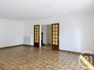  Maison à louer 6 pièces 127 m²