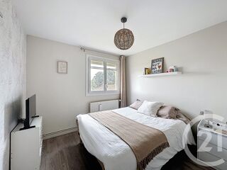  Maison � vendre 4 pi�ces 185 m�