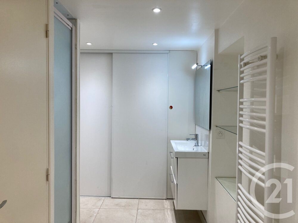 location Appartement - 2 pièce(s) - 34 m² Suresnes (92150)