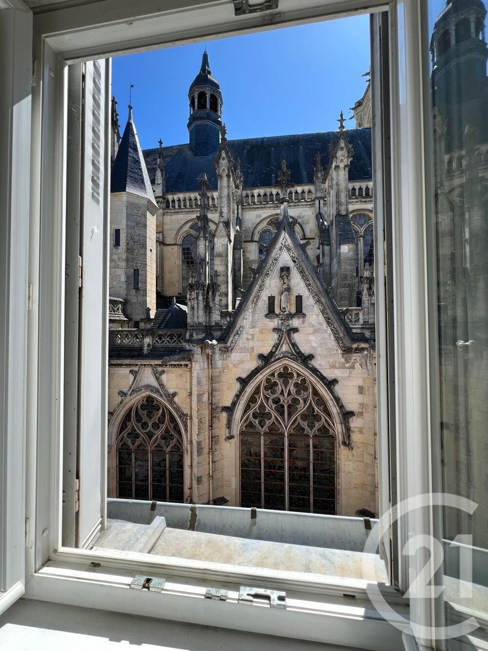 Votre agence CENTURY 21 Confluences a le plaisir de vous....