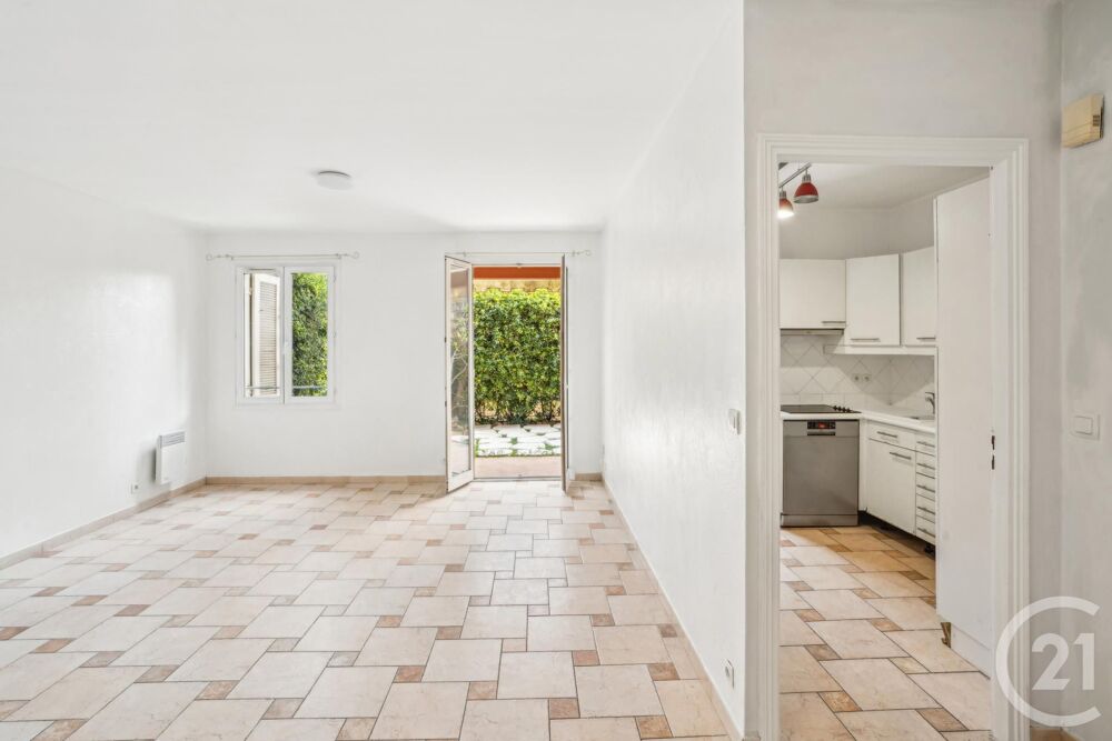 � vendre  Appartement Saint-Jean-Cap-Ferrat (06230)