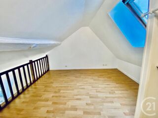  Appartement à louer 1 pièce 21 m²