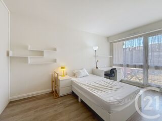  Appartement à louer 4 pièces 86 m²