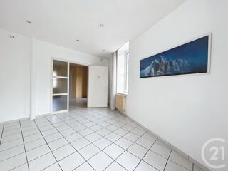 Appartement à louer 4 pièces 80 m²