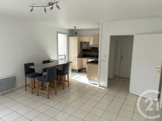  Appartement à louer 2 pièces 44 m²