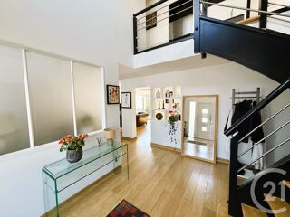  Maison  vendre 6 pices 221 m