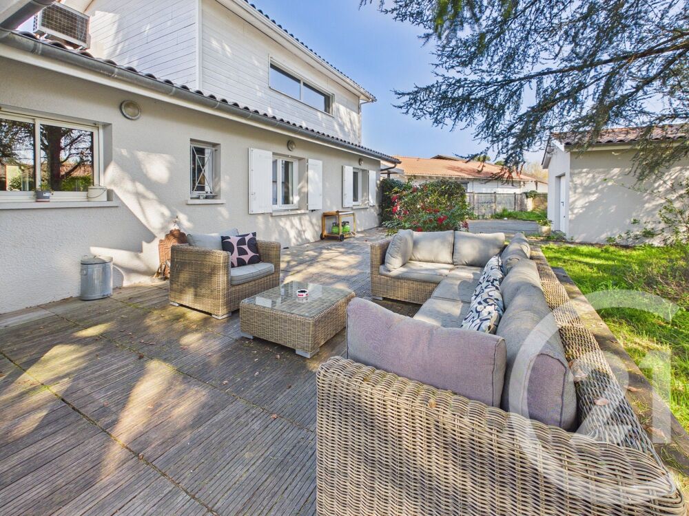 vente Maison - 6 pièce(s) - 170 m² Villenave-d'Ornon (33140)
