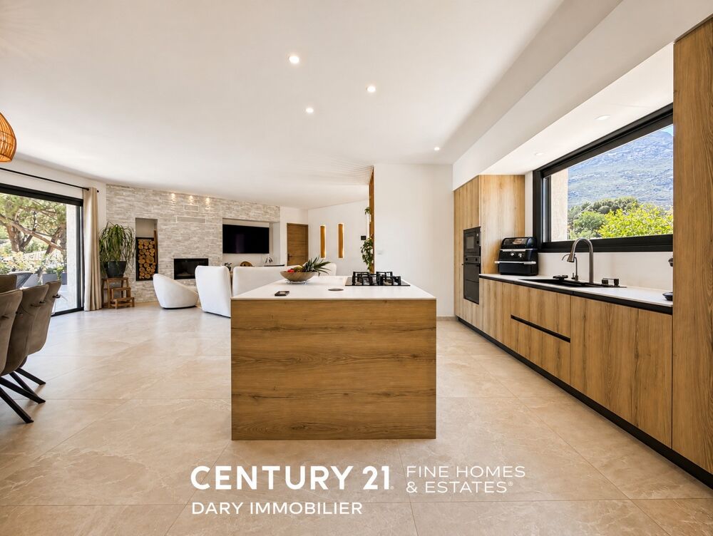 vente Maison - 6 pièce(s) - 183 m² Calvi (20260)