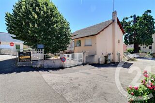  Maison à vendre 8 pièces 231 m²