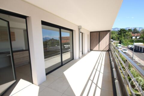   Location Appartement Appartement - 4 pi�ce(s) - 87 m�