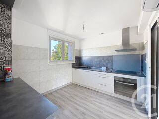  Appartement à louer 4 pièces 73 m²