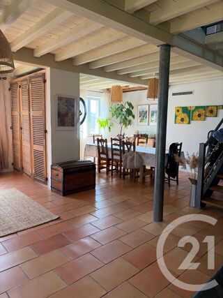  Maison à louer 4 pièces 178 m²