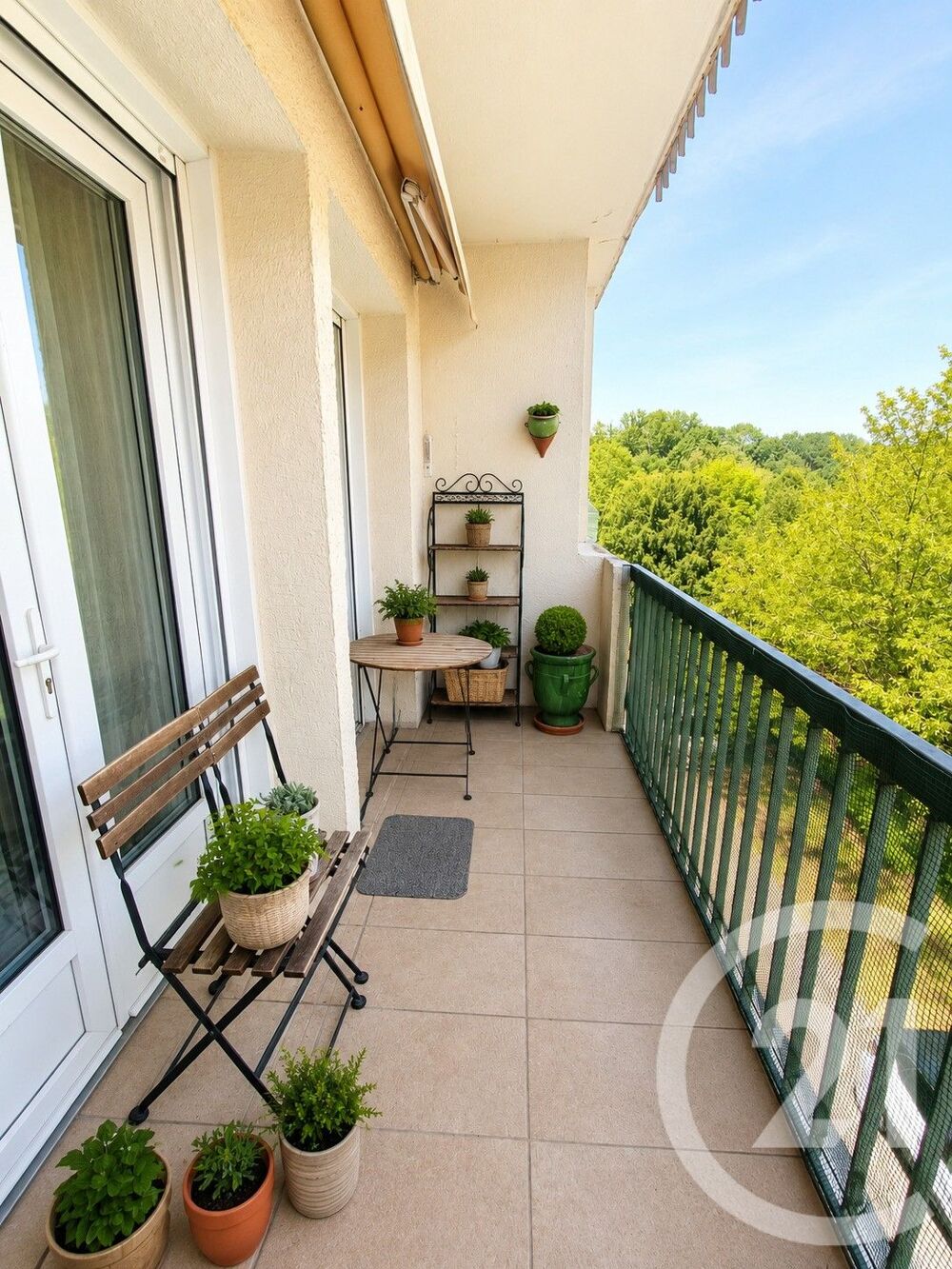 location Appartement - 3 pièce(s) - 72 m² Lavelanet (09300)
