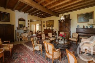  Maison  vendre 6 pices 253 m