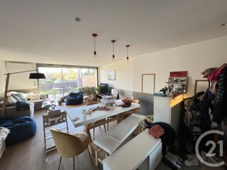  Appartement à louer 4 pièces 103 m²