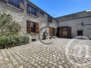  Maison à vendre 15 + pièces 445 m²