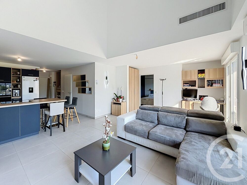 La Roquette-sur-Siagne Duplex 4 pièces en dernier étage....