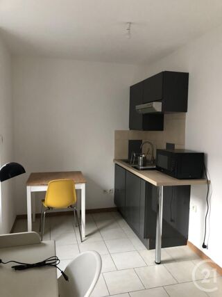  Appartement à louer 1 pièce 19 m²