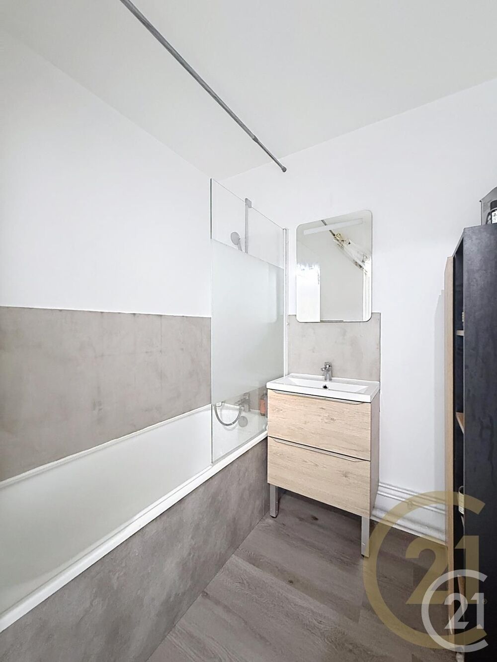 Dans votre agence immobilière CENTURY 21 Bruno Ferrand à....