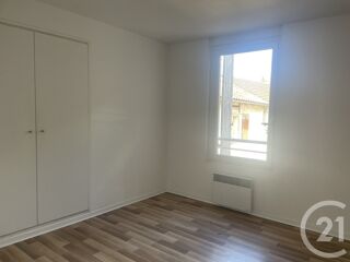  Appartement à louer 3 pièces 71 m²