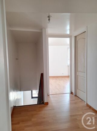  Appartement à louer 3 pièces 72 m²