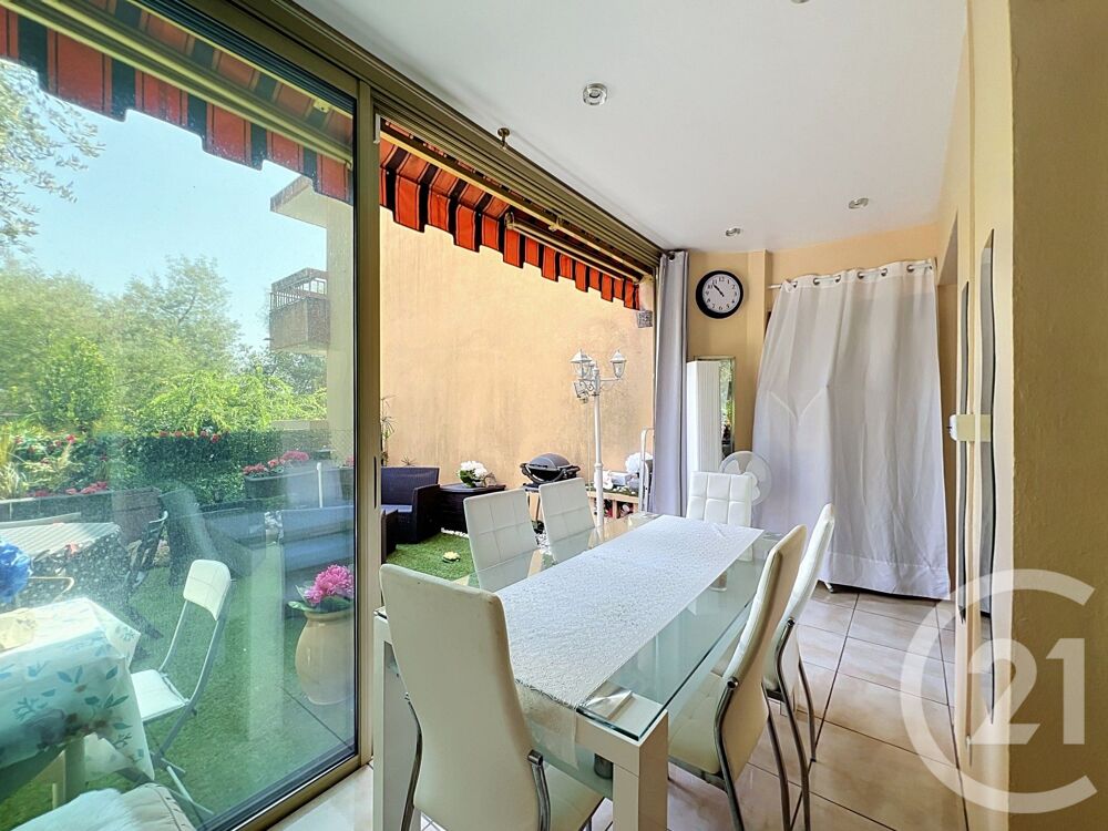 location Appartement - 1 pièce(s) - 48 m² Mandelieu-la-Napoule (06210)