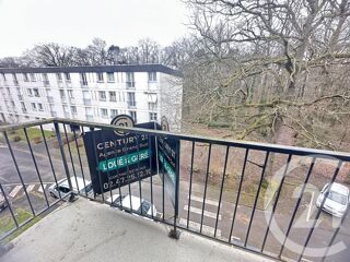  Appartement à louer 5 pièces 83 m²